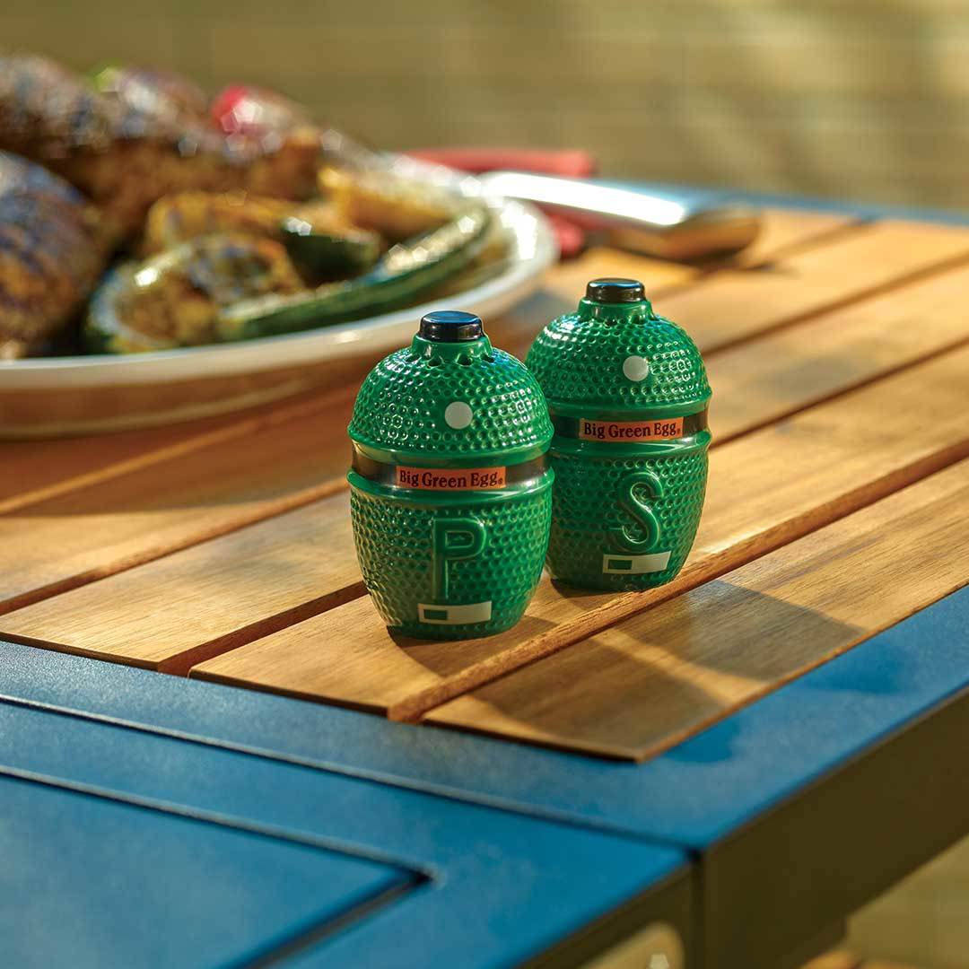 Big Green Egg Salt & Pepper EggShakers - 122230